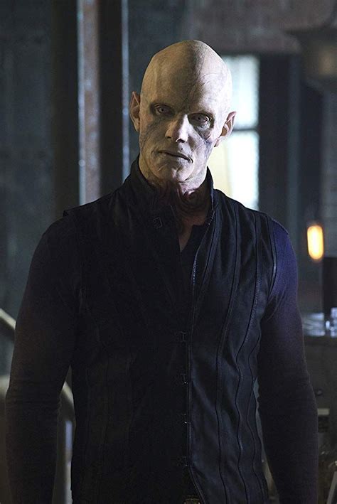 quinlan the strain|the strain rupert penry jones.